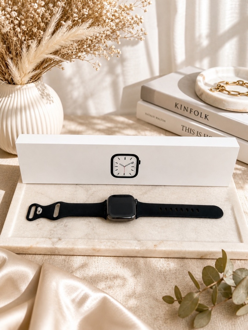 Apple Watch Series 7 41mm Graphite Stainless Steel Milanese Loop GPS + Cellular